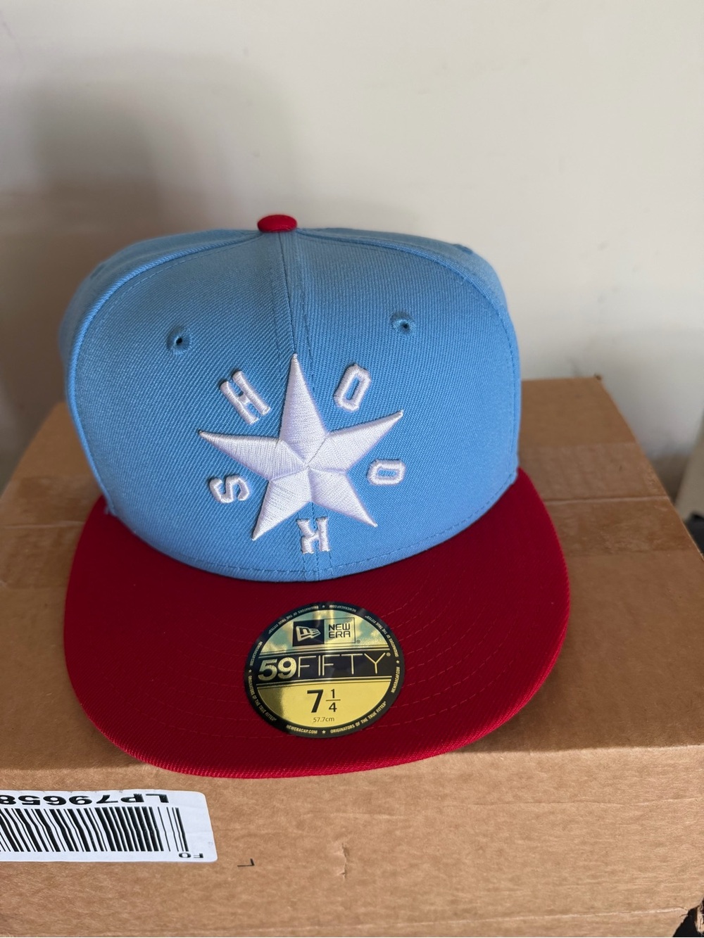 New Era Two-Tone Sky Blue and Red Fitted Cap with Star Logo